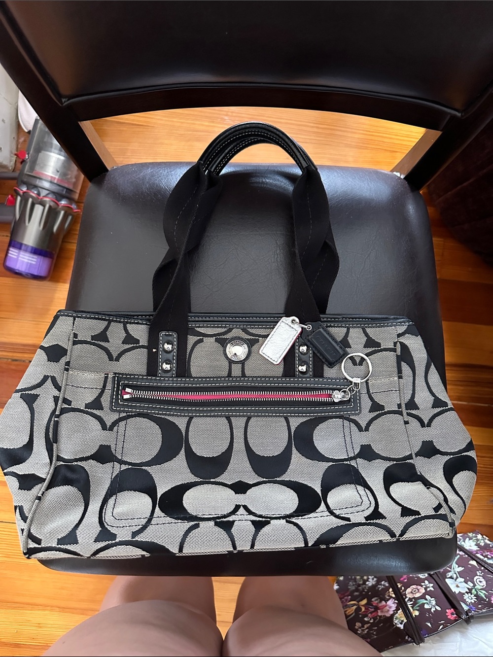 Coach Vintage Signature Canvas Shoulder bag